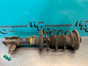 Used Front shock absorber rod, right Opel Vectra C GTS 1.8 16V Price € 25,00 Margin scheme offered by Autodemontagebedrijf Otte
