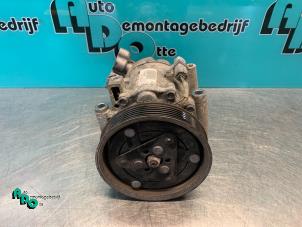 Used Air conditioning pump Renault Twingo II (CN) 1.5 dCi 90 FAP Price € 40,00 Margin scheme offered by Autodemontagebedrijf Otte