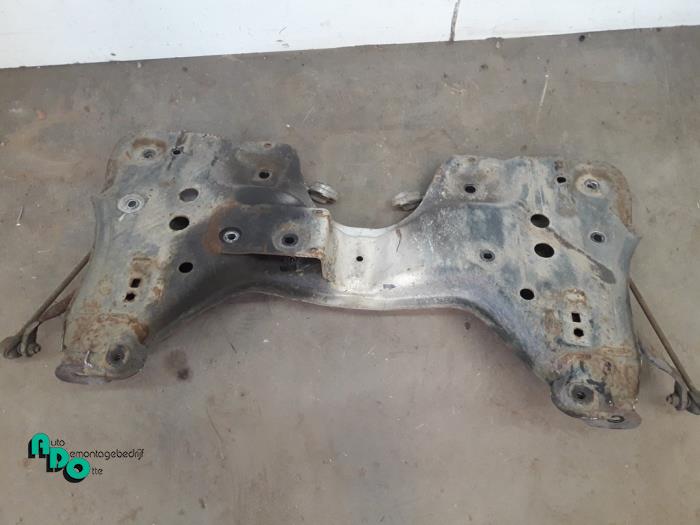 Subframe from a Fiat Grande Punto (199) 1.4 Natural Power 2009