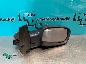 Used Wing mirror, right Renault Grand Scénic II (JM) 2.0 16V Price € 20,00 Margin scheme offered by Autodemontagebedrijf Otte