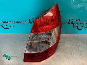 Used Taillight, right Renault Grand Scénic II (JM) 2.0 16V Price € 30,00 Margin scheme offered by Autodemontagebedrijf Otte