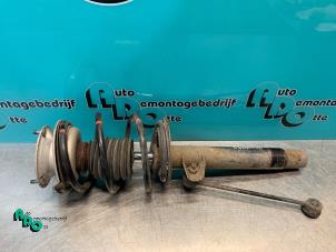 Used Front shock absorber rod, right BMW 3 serie (E46/2) 318 Ci 16V Price € 30,00 Margin scheme offered by Autodemontagebedrijf Otte