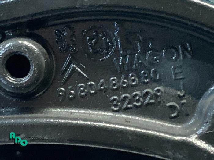 Roulette porte coulissante droite d'un Peugeot Partner (GC/GF/GG/GJ/GK) 1.6 HDI 90 2012