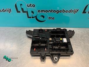 Używane Skrzynka bezpieczników Opel Astra J GTC (PD2/PF2) 1.4 Turbo 16V ecoFLEX 140 Cena € 30,00 Procedura marży oferowane przez Autodemontagebedrijf Otte