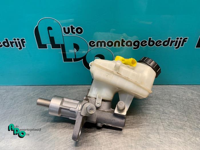 Gebrauchte Hauptbremszylinder Opel Astra J GTC (PD2/PF2) 1.4 Turbo 16V ecoFLEX 140 Preis € 25,00 Margenregelung angeboten von Autodemontagebedrijf Otte