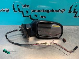 Gebrauchte Außenspiegel rechts Peugeot 307 CC (3B) 2.0 16V Preis € 20,00 Margenregelung angeboten von Autodemontagebedrijf Otte