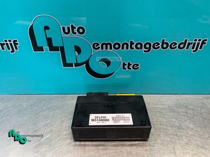 Usagé Ordinateur toit escamotable Peugeot 307 CC (3B) 2.0 16V Prix € 100,00 Règlement à la marge proposé par Autodemontagebedrijf Otte