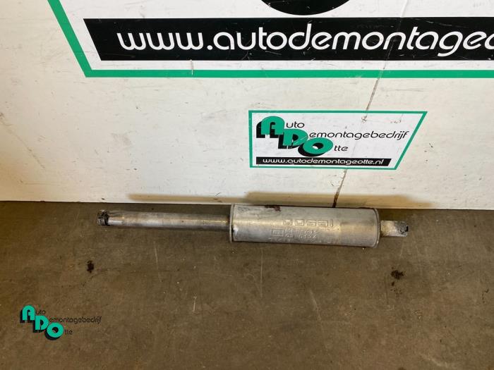 Gebrauchte Auspuff Mitteldämpfer Volkswagen Golf III (1H1) 1.6 i Preis € 40,00 Margenregelung angeboten von Autodemontagebedrijf Otte