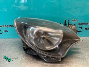Used Headlight, right Renault Twingo II (CN) 1.5 dCi 90 FAP Price € 75,00 Margin scheme offered by Autodemontagebedrijf Otte
