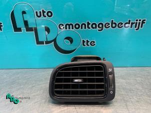 Usagé Grille aération tableau de bord Volkswagen Polo V (6R) 1.2 12V Prix € 10,00 Règlement à la marge proposé par Autodemontagebedrijf Otte