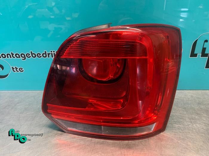 Taillight, right from a Volkswagen Polo V (6R) 1.2 12V 2011