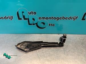 Usagé Roulette porte coulissante droite Peugeot Bipper (AA) 1.3 HDI Prix € 10,00 Règlement à la marge proposé par Autodemontagebedrijf Otte