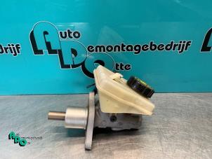 Usagé Cylindre de frein principal Mini Mini Cooper S (R53) 1.6 16V Prix € 15,00 Règlement à la marge proposé par Autodemontagebedrijf Otte