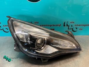 Used Headlight, right Opel Astra J GTC (PD2/PF2) 1.4 Turbo 16V ecoFLEX 140 Price € 250,00 Margin scheme offered by Autodemontagebedrijf Otte