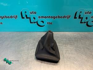 Used Gear stick cover BMW 3 serie Compact (E46/5) 316ti 16V Price € 10,00 Margin scheme offered by Autodemontagebedrijf Otte