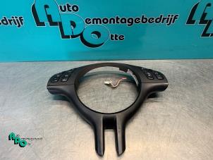 Used Steering wheel mounted radio control BMW 3 serie Compact (E46/5) 316ti 16V Price € 30,00 Margin scheme offered by Autodemontagebedrijf Otte