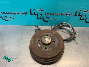 Used Rear wheel bearing Nissan Note (E11) 1.6 16V Price € 30,00 Margin scheme offered by Autodemontagebedrijf Otte