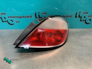 Used Taillight, right Opel Astra H (L48) 1.4 16V Twinport Price € 20,00 Margin scheme offered by Autodemontagebedrijf Otte