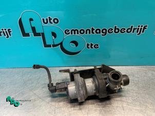 Used Additional water pump Ford Galaxy (WGR) 2.3i 16V Price € 30,00 Margin scheme offered by Autodemontagebedrijf Otte