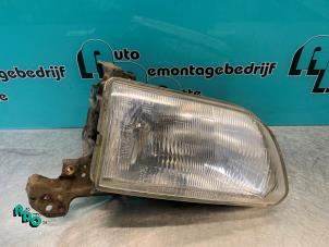 Used Headlight, right Toyota Starlet (EP8/NP8) 1.3 Friend,XLi 12V Price € 20,00 Margin scheme offered by Autodemontagebedrijf Otte