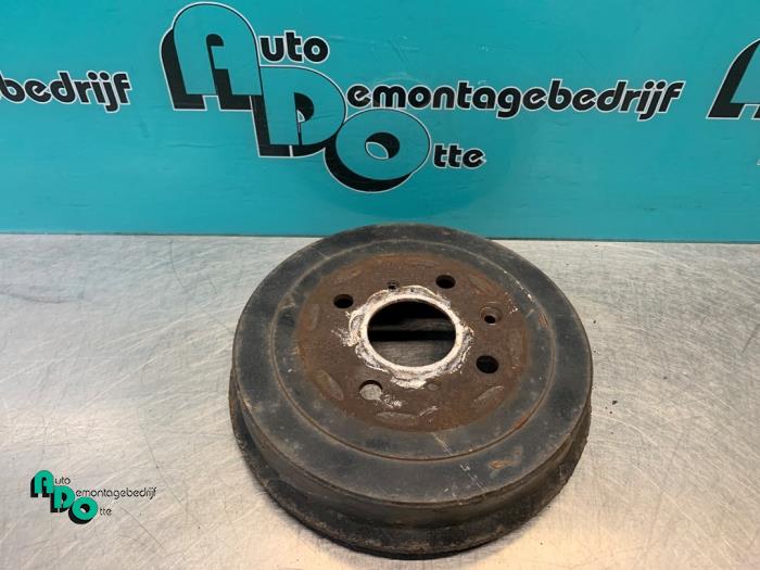 Używane Hamulec bebnowy tyl Citroen C1 1.0 12V Cena € 10,00 Procedura marży oferowane przez Autodemontagebedrijf Otte