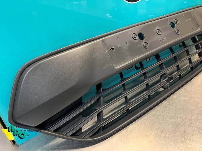 Pare-chocs grille d'un Ford Transit Custom 2.2 TDCi 16V 2015