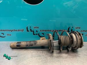 Used Front shock absorber rod, right BMW 3 serie Compact (E46/5) 316ti 16V Price € 30,00 Margin scheme offered by Autodemontagebedrijf Otte