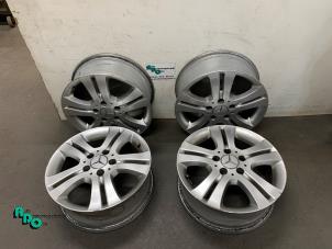 Used Set of sports wheels Mercedes B (W245,242) 2.0 B-200 16V Price € 100,00 Margin scheme offered by Autodemontagebedrijf Otte