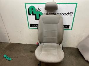 Used Seat, left Mercedes B (W245,242) 2.0 B-200 16V Price € 90,00 Margin scheme offered by Autodemontagebedrijf Otte