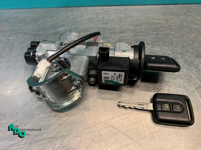 Ignition lock + computer Nissan Note 1.4 16V - 28590AX600 CR14
