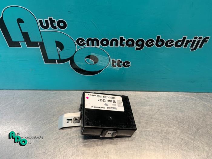 Usados Módulo PDC Nissan Note (E11) 1.4 16V Precio € 30,00 Norma de margen ofrecido por Autodemontagebedrijf Otte