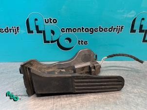 Używane Czujnik polozenia pedalu gazu Volkswagen Golf VI (5K1) 1.4 TSI 122 16V Cena € 20,00 Procedura marży oferowane przez Autodemontagebedrijf Otte