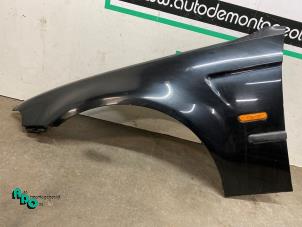 Used Front wing, left BMW 3 serie Compact (E46/5) 316ti 16V Price € 50,00 Margin scheme offered by Autodemontagebedrijf Otte