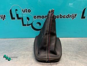 Used Gear stick cover BMW 3 serie Compact (E46/5) 316ti 16V Price € 10,00 Margin scheme offered by Autodemontagebedrijf Otte
