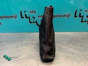Used Parking brake lever cover BMW 3 serie Compact (E46/5) 316ti 16V Price € 15,00 Margin scheme offered by Autodemontagebedrijf Otte