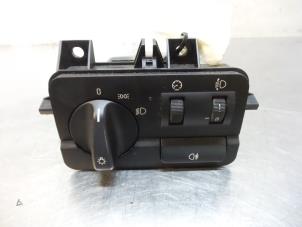 Used Light switch BMW 3 serie Compact (E46/5) 316ti 16V Price € 15,00 Margin scheme offered by Autodemontagebedrijf Otte