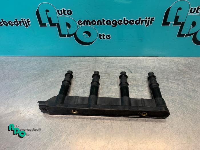Begagnade Tändspole Peugeot 207/207+ (WA/WC/WM) 1.4 16V Pris € 15,00 Marginaltabell erbjuds av Autodemontagebedrijf Otte