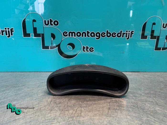 Begagnade Innerdisplay Chevrolet Matiz 0.8 S,SE Pris € 15,00 Marginaltabell erbjuds av Autodemontagebedrijf Otte