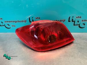 Used Taillight, left Peugeot 307 (3A/C/D) 1.6 16V Price € 25,00 Margin scheme offered by Autodemontagebedrijf Otte