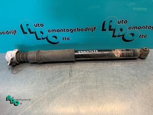 Used Rear shock absorber, right Peugeot 307 (3A/C/D) 1.6 16V Price € 15,00 Margin scheme offered by Autodemontagebedrijf Otte