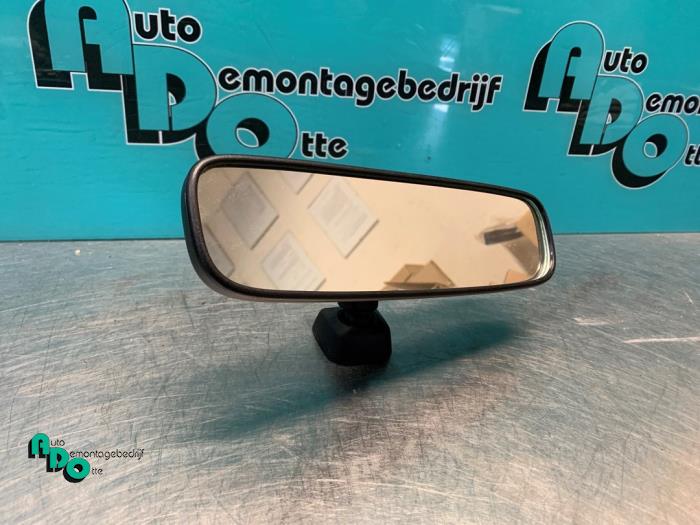 Używane Lusterko wewnetrzne Mazda 5 (CR19) 1.8i 16V Cena € 15,00 Procedura marży oferowane przez Autodemontagebedrijf Otte