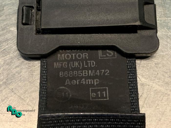 Front seatbelt, left from a Nissan Almera (N16) 1.8 16V 2003