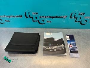 Usagé Livret d'instructions BMW 1 serie (E87/87N) 118d 16V Prix € 20,00 Règlement à la marge proposé par Autodemontagebedrijf Otte