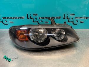 Usagé Optique avant principal droit Nissan Almera (N16) 1.5 16V Prix € 50,00 Règlement à la marge proposé par Autodemontagebedrijf Otte