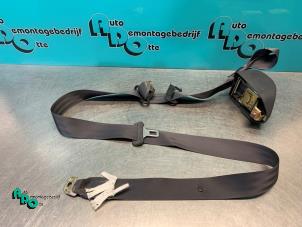 Used Rear seatbelt, right Toyota Starlet Price € 25,00 Margin scheme offered by Autodemontagebedrijf Otte