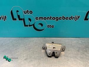 Used Tailgate lock mechanism Toyota Aygo (B10) 1.0 12V VVT-i Price € 10,00 Margin scheme offered by Autodemontagebedrijf Otte