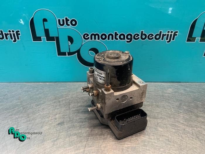 Begagnade ABS-pump Kia Rio (DC22/24) 1.3 Pris € 35,00 Marginaltabell erbjuds av Autodemontagebedrijf Otte