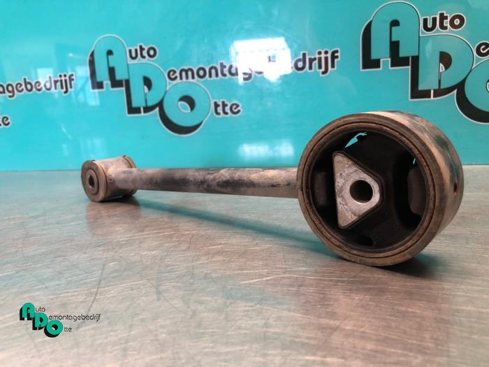 Used Engine mount Mitsubishi Space Star (A0) 1.0 12V Price € 20,00 Margin scheme offered by Autodemontagebedrijf Otte