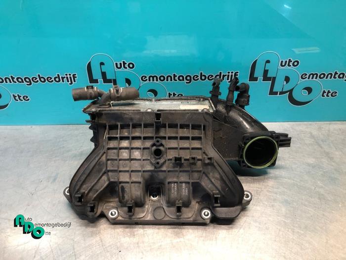 Begagnade Insugsrör Seat Leon (1P1) 1.4 TSI 16V Pris € 40,00 Marginaltabell erbjuds av Autodemontagebedrijf Otte