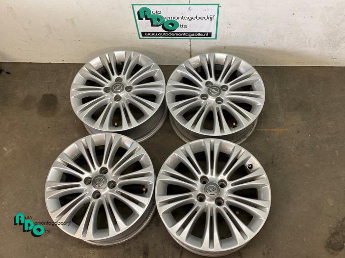 Set of wheels - Alloy OPEL - Autodemontagebedrijf Otte